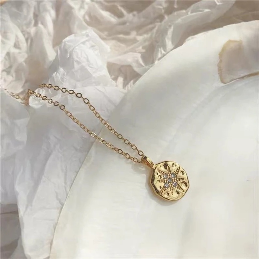 Gold star coin necklace pendant